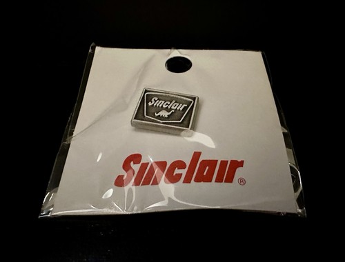 Sinclair oil metal pin - oil,